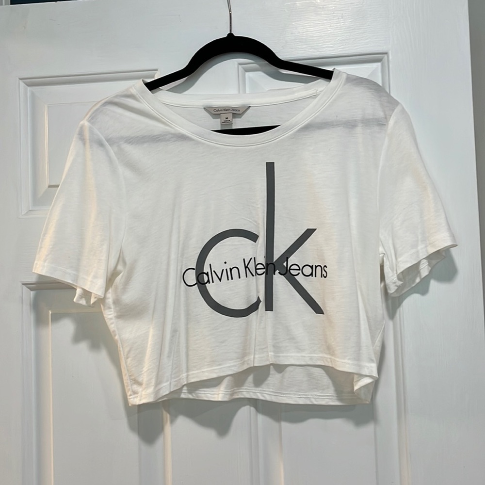 Crop too short sleeve shirt